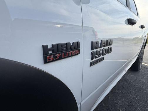 Bright White 2022 RAM 1500 Classic SLT
