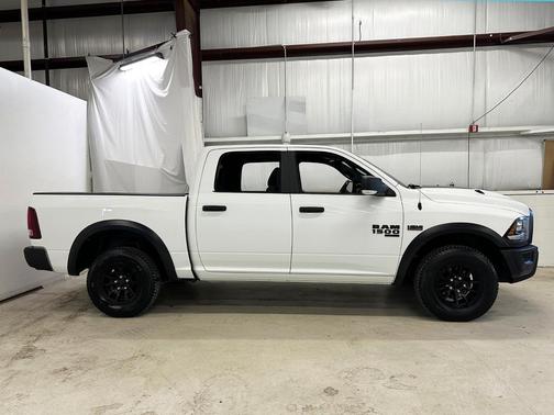 Bright White 2022 RAM 1500 Classic SLT