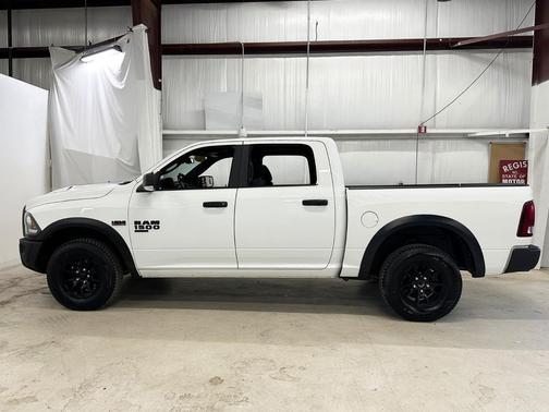Bright White 2022 RAM 1500 Classic SLT