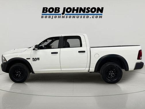Bright White 2022 RAM 1500 Classic SLT