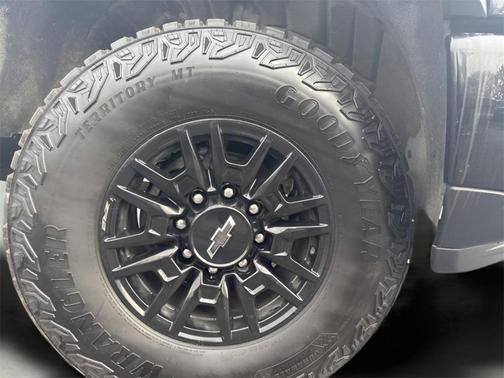 2024 Chevrolet Silverado 2500 4WD Crew Cab Standard Bed ZR2