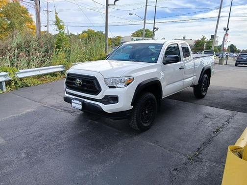 Super White 2021 Toyota Tacoma SR