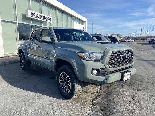 2022 Toyota Tacoma TRD Sport