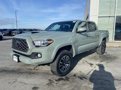 2022 Toyota Tacoma TRD Sport