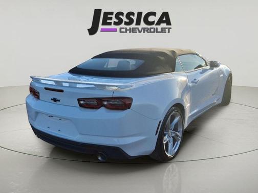 2023 Chevrolet Camaro RWD Convertible LT1