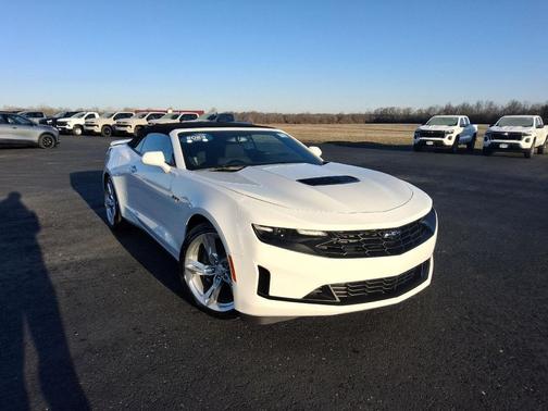 2023 Chevrolet Camaro RWD Convertible LT1