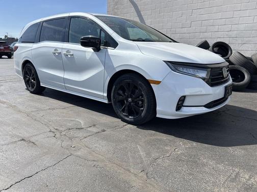 2023 Honda Odyssey Sport