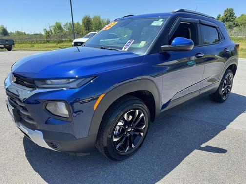 Blue Glow Metallic 2023 Chevrolet Trailblazer LT