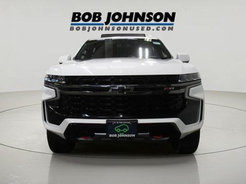 Summit White 2021 Chevrolet Suburban 4WD Z71