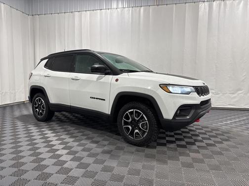 2024 Jeep Compass Trailhawk