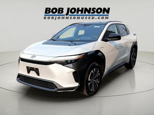 Wind Chill Pearl 2024 Toyota bZ4X XLE