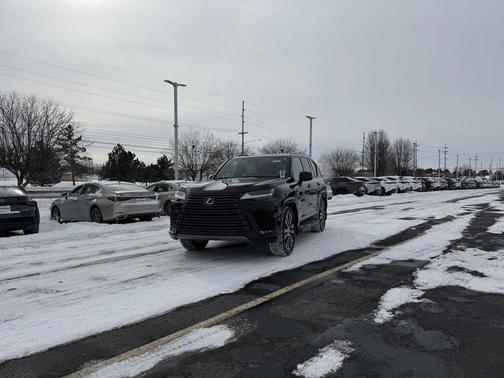 2025 Lexus LX 600 Luxury