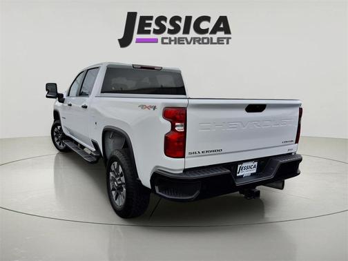 2024 Chevrolet Silverado 2500 Custom