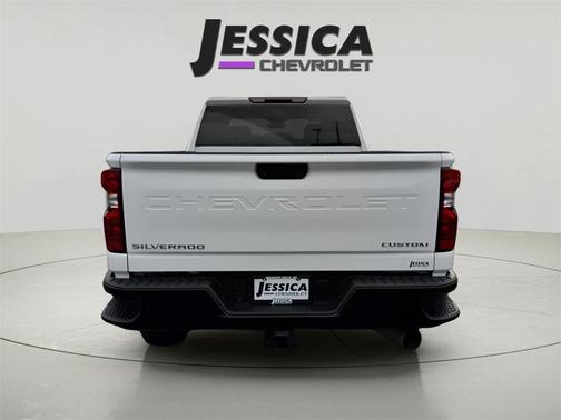 2024 Chevrolet Silverado 2500 Custom