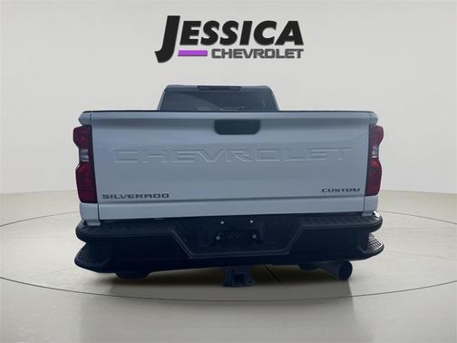 2024 Chevrolet Silverado 2500 Custom