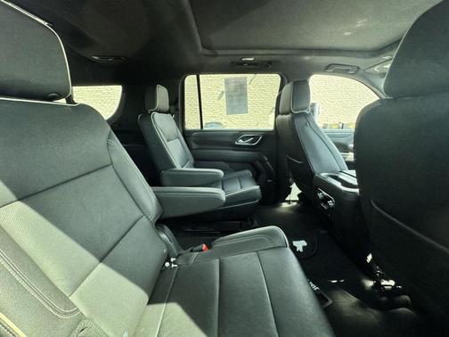 Onyx Black 2023 GMC Yukon XL SLT