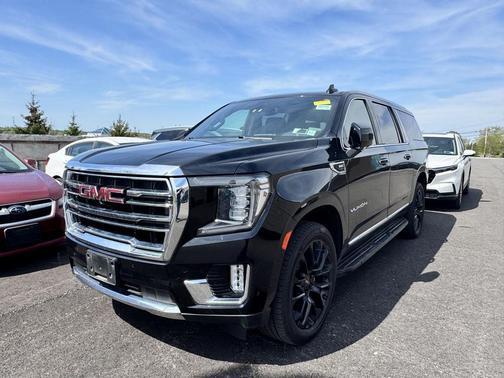 Onyx Black 2023 GMC Yukon XL SLT