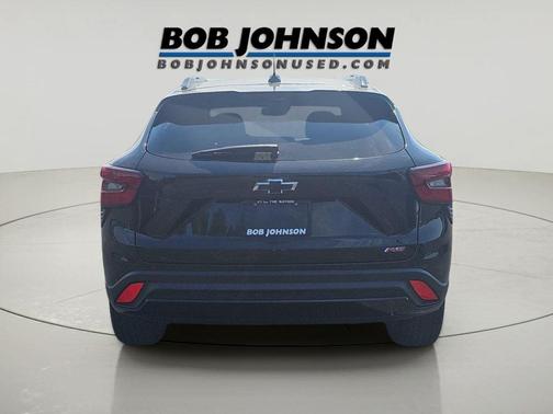 Mosaic Black Metallic 2024 Chevrolet Trax FWD 2RS