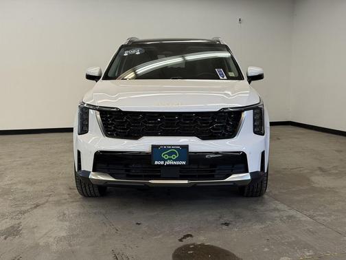 Glacial White Pearl 2024 Kia Sorento S