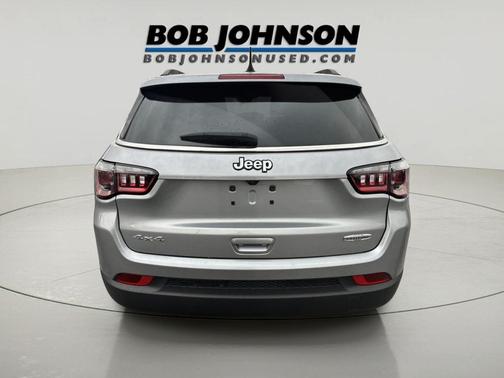 Billet Silver Metallic Clearcoat 2023 Jeep Compass Latitude