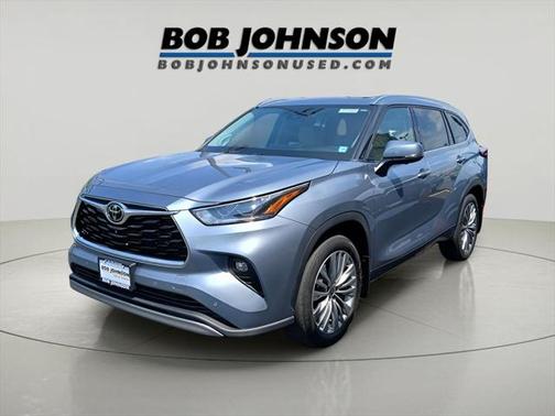 2023 Toyota Highlander Platinum