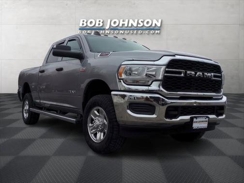 2022 RAM 2500 Tradesman Crew Cab 4x4 6'4' Box
