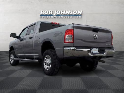 2022 RAM 2500 Tradesman Crew Cab 4x4 6'4' Box
