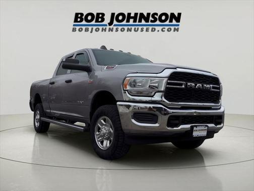 2022 RAM 2500 Tradesman Crew Cab 4x4 6'4' Box