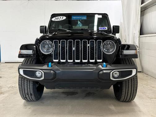Black Clearcoat 2023 Jeep Wrangler 4xe Sahara
