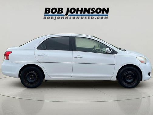 Super White 2012 Toyota Yaris LE