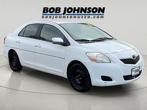 Super White 2012 Toyota Yaris LE