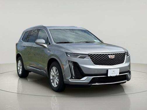 Argent Silver Metallic 2025 Cadillac XT6 Luxury FWD