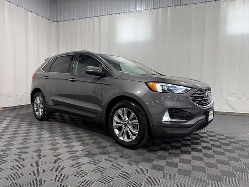 Carbonized Gray Metallic 2023 Ford Edge Titanium