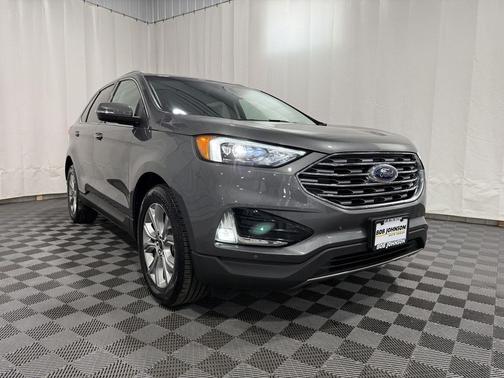 Carbonized Gray Metallic 2023 Ford Edge Titanium