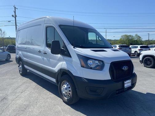 Oxford White 2025 Ford Transit-250 Base