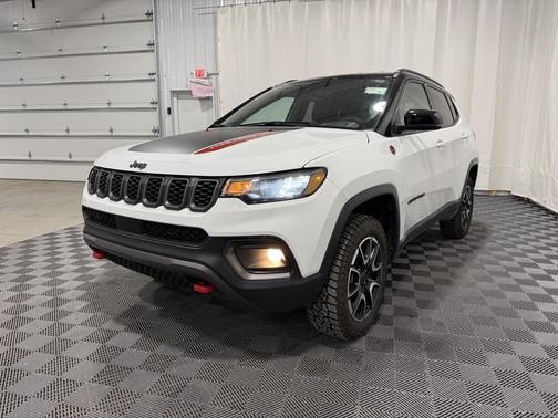 2025 Jeep Compass Trailhawk