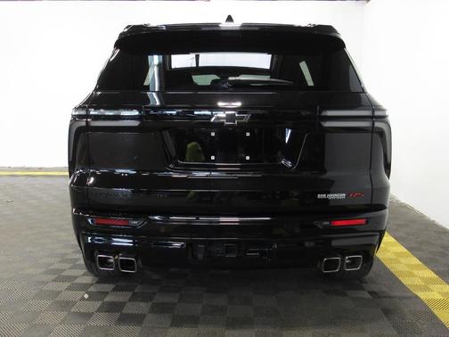 Mosaic Black Metallic 2025 Chevrolet Traverse RS