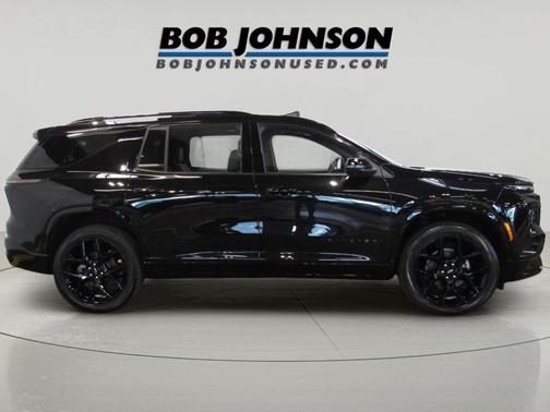Mosaic Black Metallic 2025 Chevrolet Traverse RS