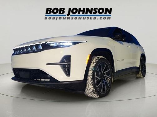 Bright White Clearcoat 2025 Jeep Wagoneer S Limited