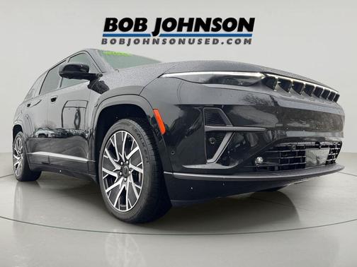 Diamond Black Crystal Pearlcoat 2025 Jeep Wagoneer S Limited