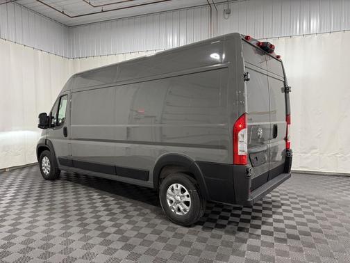 Ceramic Gray Clearcoat 2025 RAM ProMaster 2500 High Roof
