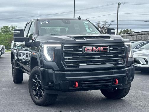 Onyx Black 2025 GMC Sierra 2500 AT4
