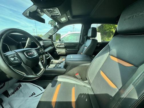 Onyx Black 2025 GMC Sierra 2500 AT4