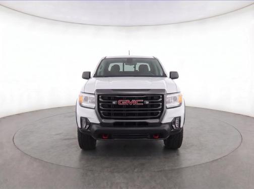 Summit White 2022 GMC Canyon AT4