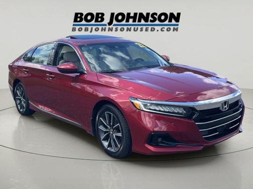 Radiant Red Metallic 2022 Honda Accord EX-L 1.5T
