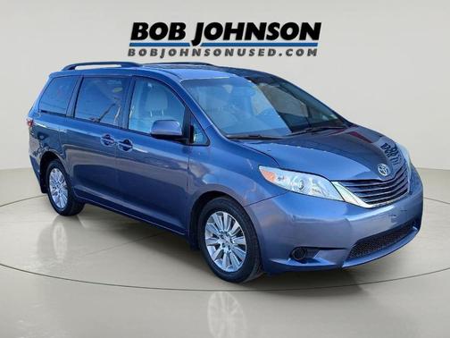 Shoreline Blue Pearl 2015 Toyota Sienna LE
