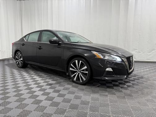 2021 Nissan Altima SR FWD