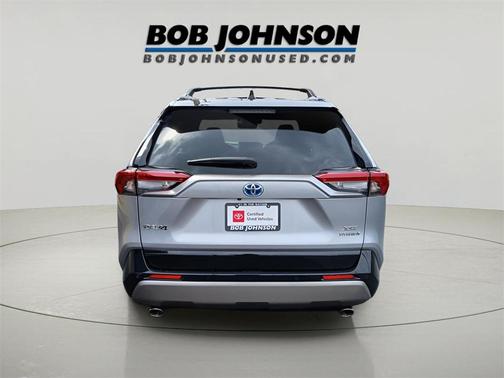 2022 Toyota RAV4 Hybrid SE