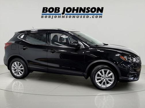 2022 Nissan Rogue Sport SV