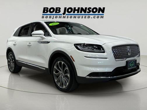 Pristine White Metallic Tri-Coat 2023 Lincoln Nautilus Reserve